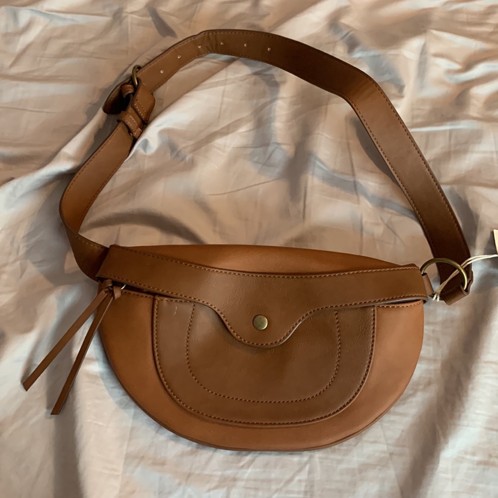 Target Universal threads brown adjustable belt bag NWT